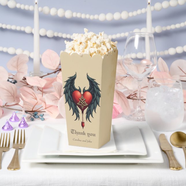 Celtic elegance with a heart and wings. favour box (Wedding)