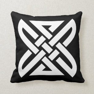 Celtic Knot 4-point Cushion