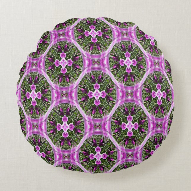 Celtic Petunias.... Round Cushion (Front)