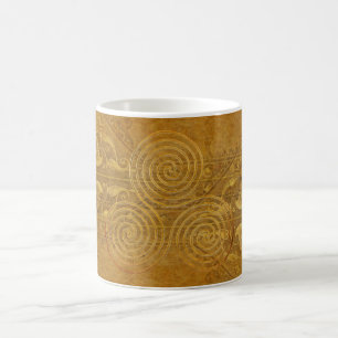 celtic triple spiral - OneLine antique gold Coffee Mug