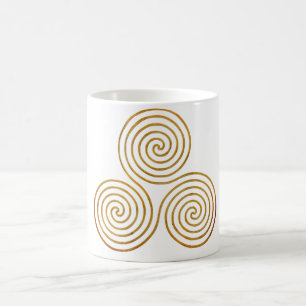 celtic triple spiral - OneLine antique gold Coffee Mug
