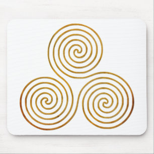 celtic triple spiral - OneLine antique gold Mouse Mat