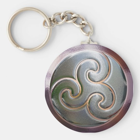 Celtic triskele in silver basic round button key ring