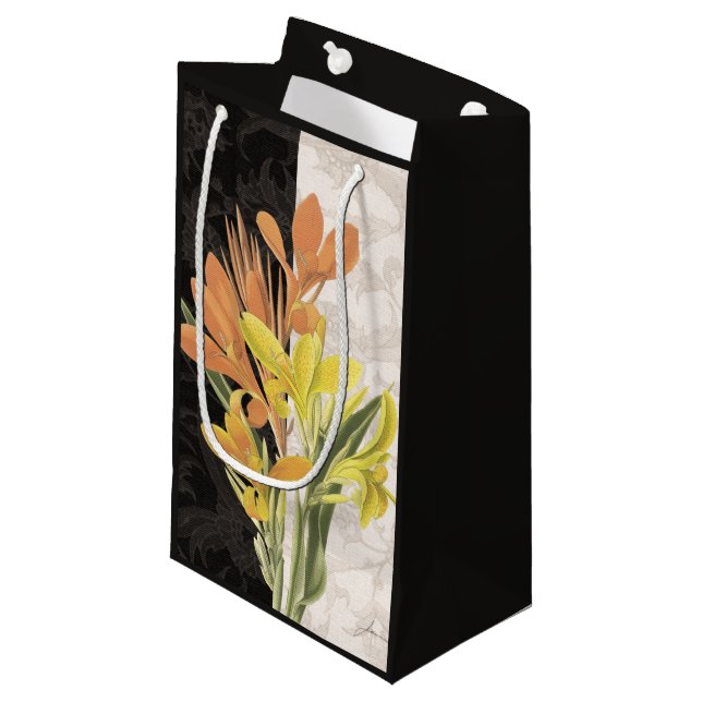 Centerpiece I Small Gift Bag (Front Angled)