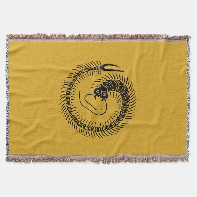 Centipede circle throw blanket (Front)