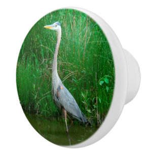 CERAMIC KNOB/"BLUE HERON STANDING IN POND" CERAMIC KNOB