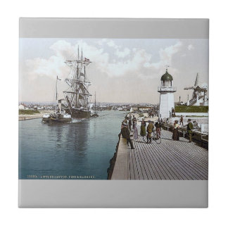 Ceramic Tile, Small (4.25" x 4.25") Little Hampton Tile