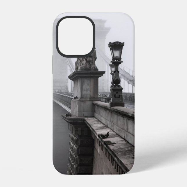 CHAIN BRIDGE, BUDAPEST iPhone CASE (Back)