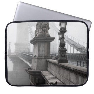 CHAIN BRIDGE, BUDAPEST LAPTOP SLEEVE