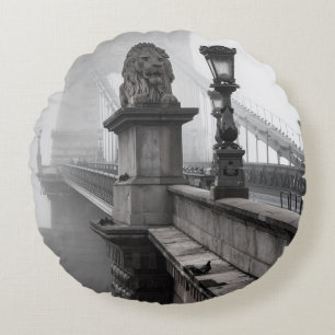 CHAIN BRIDGE, BUDAPEST ROUND CUSHION