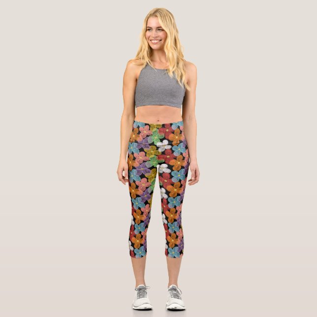 Chalk Daisies Capri Leggings (Front)
