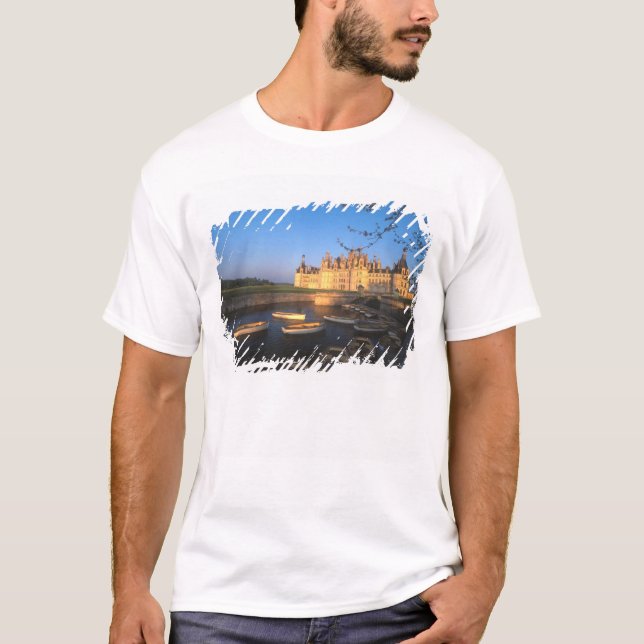 Chambord Chateau, Loire Valley, Loir-et-Cher, T-Shirt (Front)