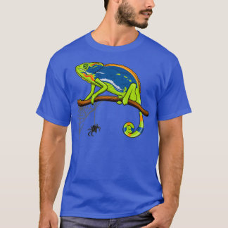Chameleon on branch changes colour by spider in te T-Shirt