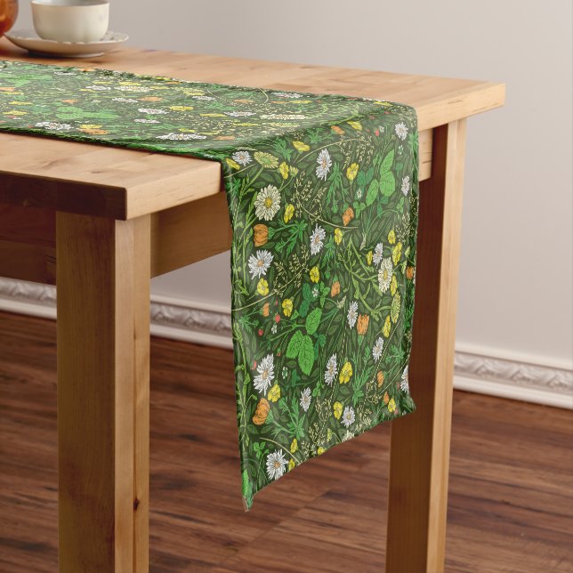 Chamomile, Strawberries, Buttercup Short Table Runner (In Situ)