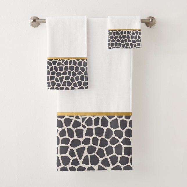 CHARCOAL GOLD PEBBLE BATHROOM TOWEL SET (Insitu)