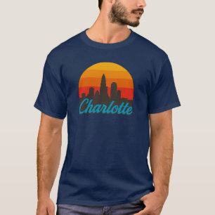 Charlotte Skyline Retro Sunset – Queen City Vintag T-Shirt