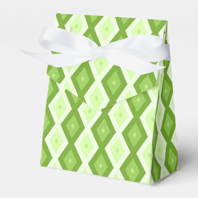 Chartreuse green diamond pattern favour box (Front Side)