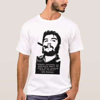 Che Guevara Smoking a Cuban cigar no doubt T-Shirt