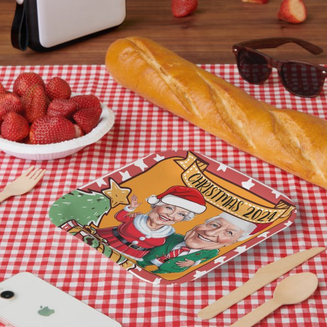 Cheerful Red and Gold Caricature Couple  Paper Plate (Picnic)