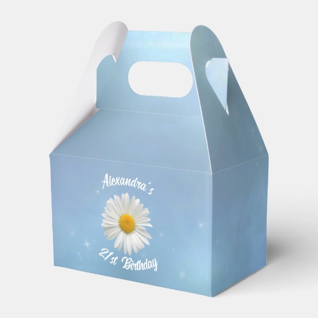Cheerful White Daisy Favour Box (Front Side)