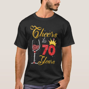 Cheers To 70 Years 1952 70th Birthday Wine Diamond T-Shirt