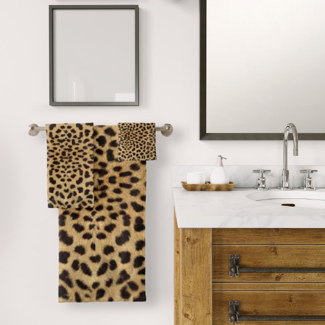 Cheetah Print Bath Towel Set (Cheetah Print Bath Towel Set by Looly Elzayat)