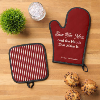 Chef Family Holiday Gift Oven Mitt & Pot Holder Set