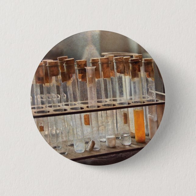 Chemist - Specimen 6 Cm Round Badge (Front)