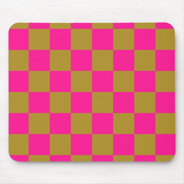 Chequerboard pink gold mouse mat (Front)