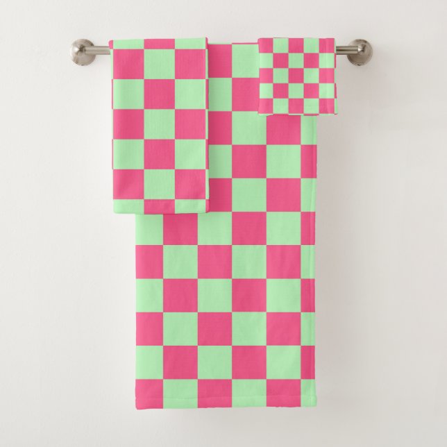 Chequered Hot Pink and Soft Green Bath Towel Set (Insitu)