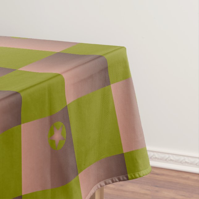 Chequered pattern in brown and olive green tablecloth (In Situ)