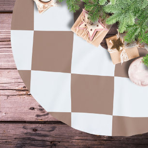 Chequered Pattern in White and Mocha Mousse Brushed Polyester Tree Skirt
