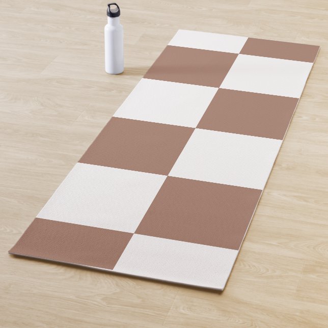 Chequered Pattern in White and Mocha Mousse Yoga Mat (In Situ)
