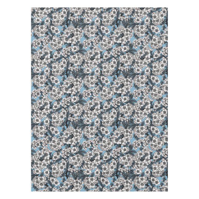 Cherry blossom in white and blue tablecloth (Front)