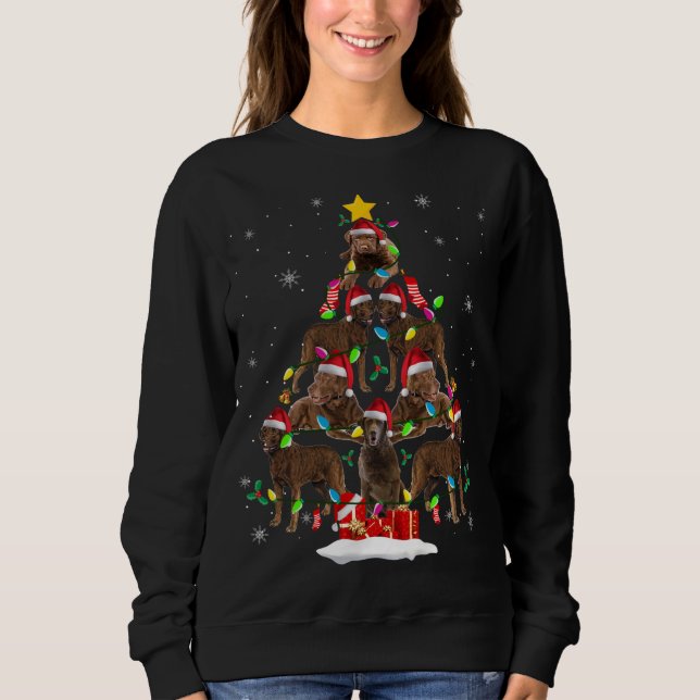 Chesapeake Bay Retriever Christmas Tree Funny Sant Sweatshirt (Front)
