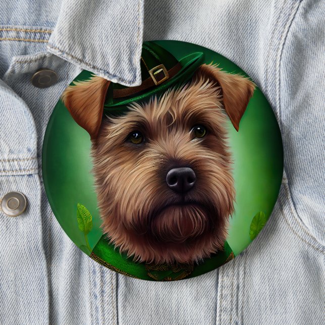 Chesapeake Bay Terrier in St. Patrick's Day Dress 6 Cm Round Badge (In Situ)