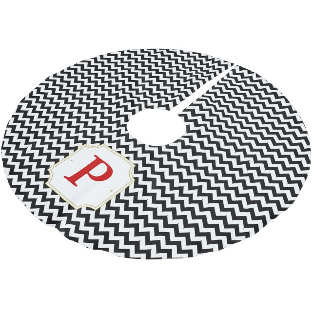 Chevron Tree Skirt - Black (Angled)