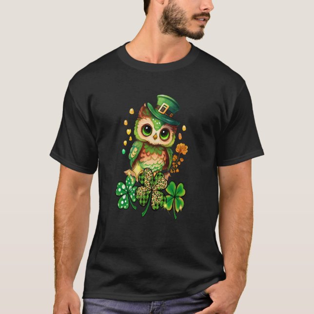 Chibi Owl Adorable St Patrick's Day Bird Cute C T-Shirt (Front)
