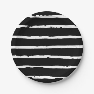Chic Black and White Modern Lines Pattern Paper Plate