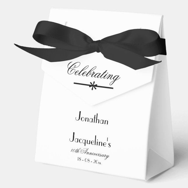 Chic Classic Large White Wedding Anniversary Favour Box (Front)