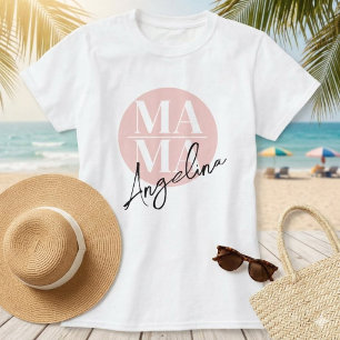 Chic Custom MAMA Brushstroke Script Name Typograph T-Shirt