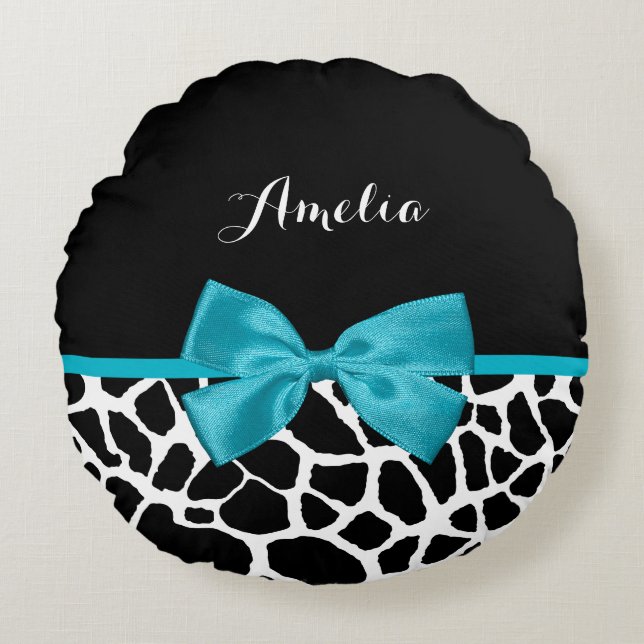 Chic Giraffe Print Aqua Blue Ribbon Bow With Name Round Cushion (Front)