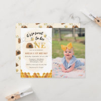 Chic It’s so sweet to bee One first birthday Photo