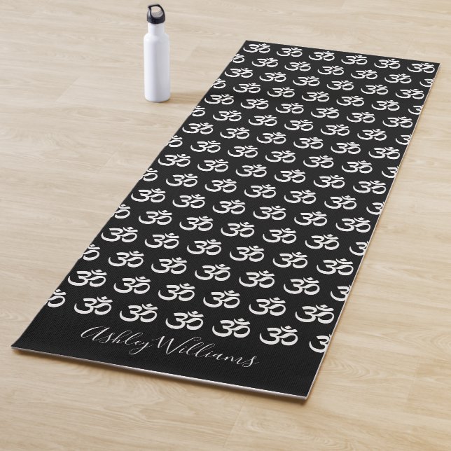 Chic Monogram White Om Symbol Pattern Black Yoga Mat (In Situ)