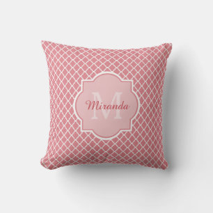 Chic Pink Quatrefoil Monogram With Name Cushion