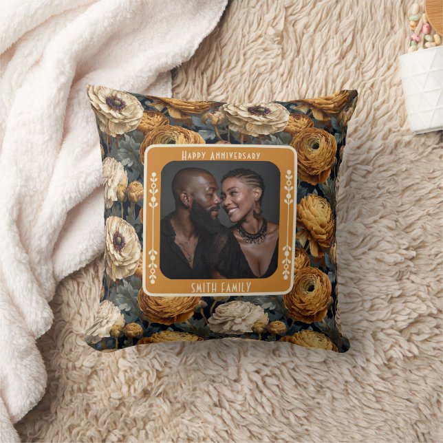 Chic True Love 15Th Anniversary Throw Pillow For W (Blanket)