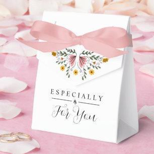 Chic Wedding Tent Boxes for Party Favours