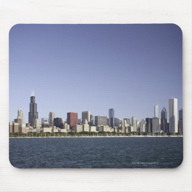 Chicago city skyline with Lake Michigan 2 Mouse Mat (Front)