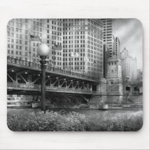 Chicago, IL - DuSable Bridge built in 1920 - BW Mouse Mat