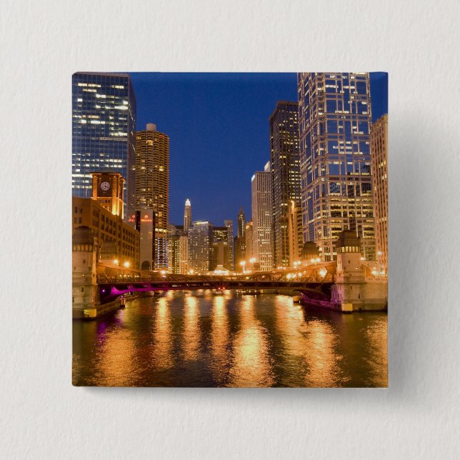 Chicago, Illinois, Skyline and Chicago River at 15 Cm Square Badge (Front)